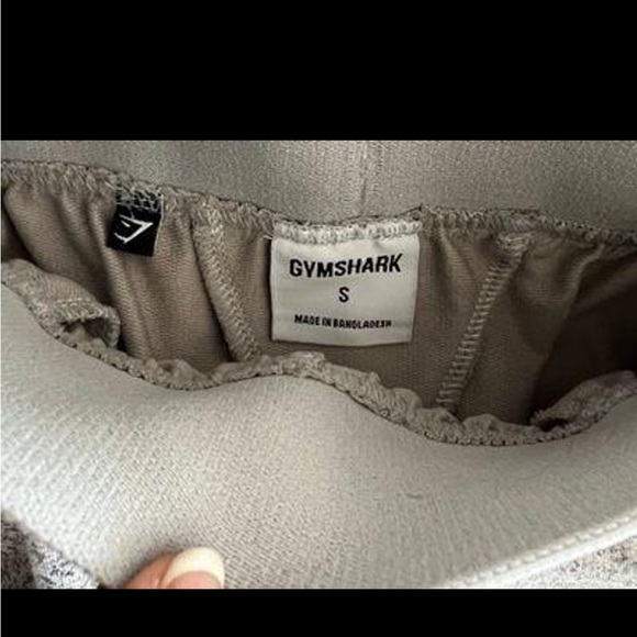 Gymshark High Rise Shorts - Picture 3 of 3